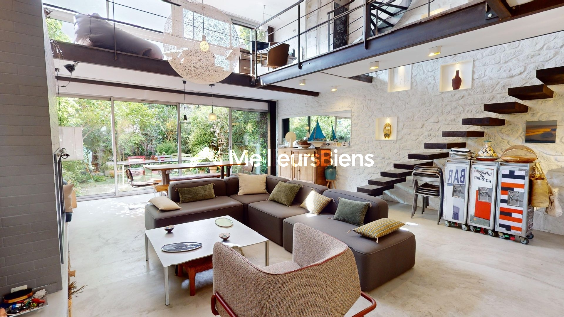 Triplex 184 m² avec beau jardin et 2 parkings